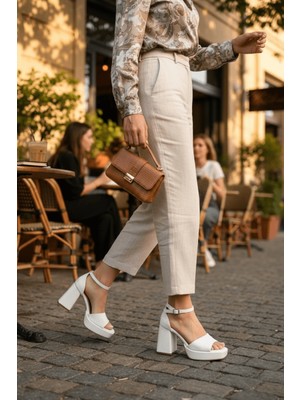 Divolya June Beyaz Cilt ( 9 cm Topuk ) Platform Topuklu Günlük Ayakkabı