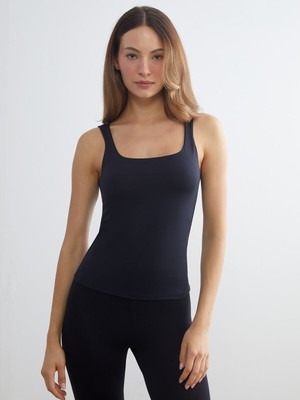 Lc Waikiki Yeni Sezon Kare Yaka Askılı Kadın Atlet