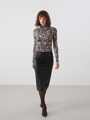 Lc Waikiki Yeni Sezon Dar Fit Deri Görünümlü Kadın Etek