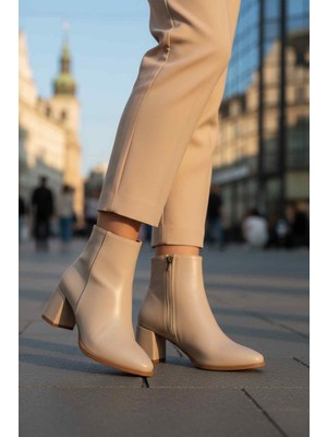 Ayakmod 343126 Z Bej Cilt Soğuğa Dirençli Kadın Klasik Topuklu Bot