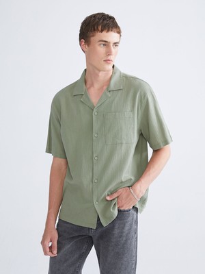 Lc Waikiki Yeni Sezon Regular Fit Resort Yaka Kısa Kollu Erkek Gömlek