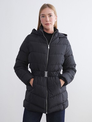 Lc Waikiki Yeni Sezon Kapüşonlu Kadın Şişme Mont