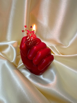 Nah Şeklinde Espirili Mum