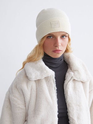 Lc Waikiki Yeni Sezon Etiket Nakışlı Kadın Bere