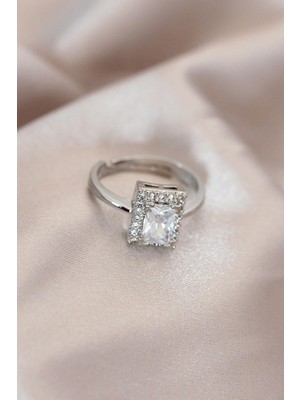 cleovibe Ayarlamalı Silver Renk Metal Zirkon ve Kristal Taşlı Dikdörtgen Model Yüzük