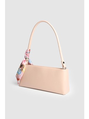Septemmart Kadın Saza Fular Detaylı Baget Çanta