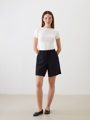 Lc Waikiki Yeni Sezon Beli Lastikli Keten Karışımlı Kadın Şort