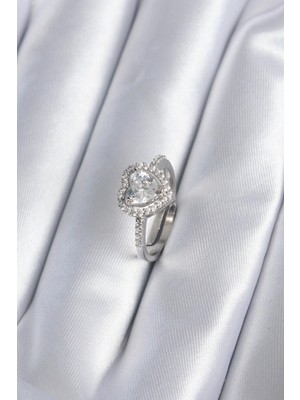 cleovibe Pirinç Gümüş Renk Zirkon Taşlı Kalp Charm Model Kadın Yüzük