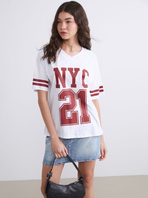 Lc Waikiki Yeni Sezon V Yaka New York Baskılı Oversize Kadın Tişört