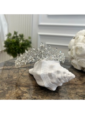 Taşmeran Inci ve Kristal Taş Tasarımlı Gelin Tacı Yüksek Kaliteli Düğün Kına Nişan Söz Tacı A-3 TKY0422