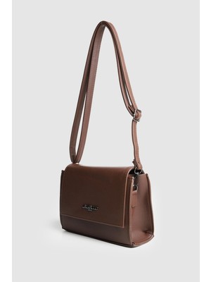 La'Graccio Paris Nale Model Mıknatıs Kapamalı Kadın Deri Askılı Çanta