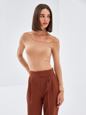 Lc Waikiki Yeni Sezon Kayık Yaka Kadın Bodysuit