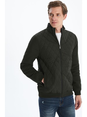 Lc Waikiki Yeni Sezon Standart Kalıp Dik Yaka Erkek Triko Mont