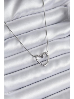 Stainles Steel 316L Çelik Gümüş Renk Ince Kalp Model Kadın Kolye
