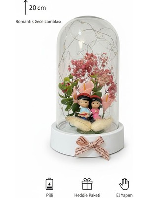 20 cm Işıklı Cam Fanus - El Yapımı Romantik Çift Figürlü Gece Lambası - Sevgiliye Hediye
