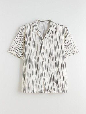 Lc Waikiki Yeni Sezon Regular Fit Resort Yaka Kısa Kollu Desenli Erkek Gömlek