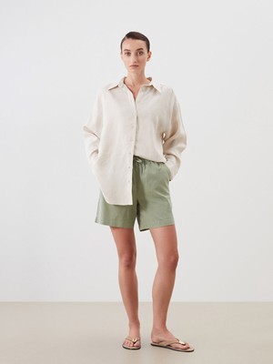 Lc Waikiki Yeni Sezon Beli Lastikli Keten Karışımlı Kadın Şort