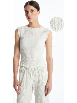 Lc Waikiki Yeni Sezon Bisiklet Yaka Dokulu Kadın Tişört