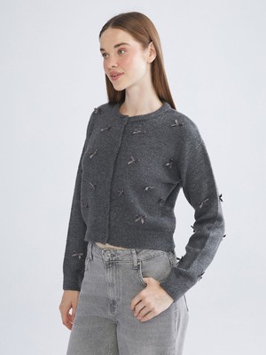 Lc Waikiki Yeni Sezon Bisiklet Yaka Fiyonk Işlemeli Kadın Triko Hırka