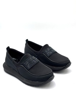 Kindep Ön Damla Taş Detaylı Hafif Kadın Ayakkabı Siyah