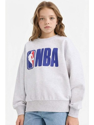 DeFacto Kız Çocuk NBA Oversize Geniş Kalıp Bisiklet Yaka Sweatshirt F3435A825AU
