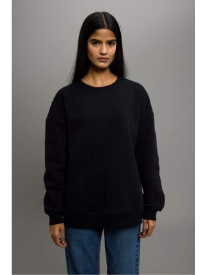 DeFacto Oversize Geniş Kalıp Bisiklet Yaka Basic Düz Kalın Sweatshirt F9628AX25AU