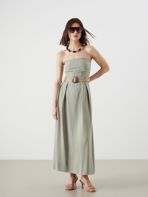 Lc Waikiki Yeni Sezon Straplez Yaka Beli Kemerli Keten Karışımlı Elbise