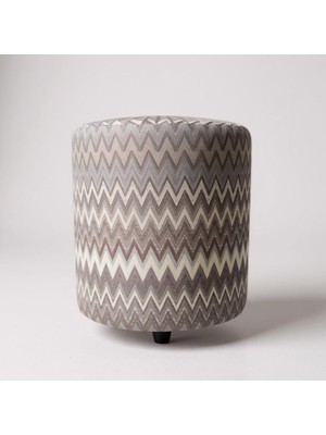 Elanora Home Dokusu ve Modern Tasarımıyla Her Ortama Uyum Sağlayan Çok Amaçlı Puf