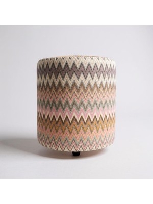 Elanora Home Dokusu ve Modern Tasarımıyla Her Ortama Uyum Sağlayan Çok Amaçlı Puf