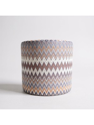 Elanora Home Dokusu ve Modern Tasarımıyla Her Ortama Uyum Sağlayan Çok Amaçlı Puf