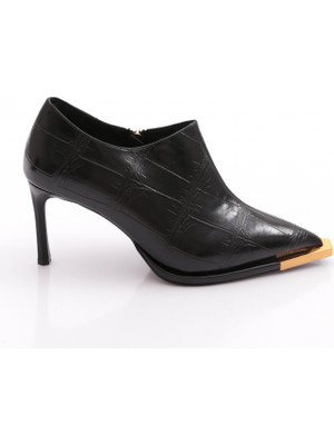 Dgn 1257 Kadin Sivri Burun Ince Topuklu Bot