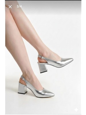 Henne Kadın Topuklu Ayakkabı Arkası Açık