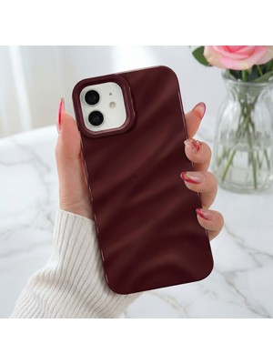 Fibaks Apple iPhone 11 Kılıf Parlak Kabartmalı Dalga Tasarımlı Desenli Mürdüm Darbe Emici Silikon Kapak
