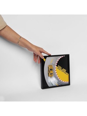 Temalı Dekoratif Oyuncak Arabalı Çerçeve