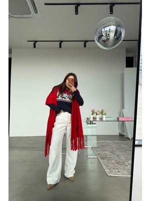 Özge Özgenç Yumuşak Dokulu Tappered Jean