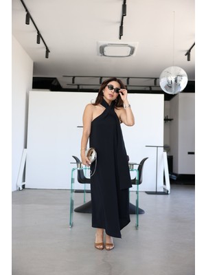 Boyundan Bağlama Detaylı Modal Elbise