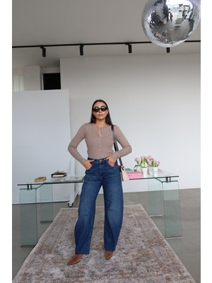 Özge Özgenç Taşlamalı Tappered Jean