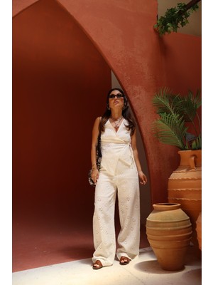 Çiçek Işlemeli Fisto Bluz Pantolon Takım