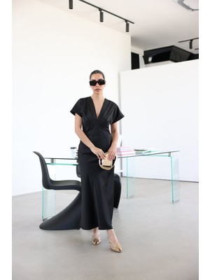 V Yaka Midi Boy Saten Elbise