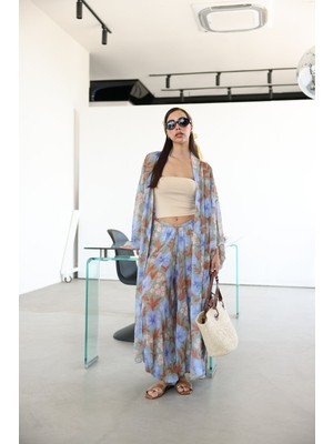 Çiçek Desenli Paçası Lastikli Pantolon