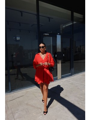 Özge Özgenç Gömlek Yaka Premium Şifon Elbise