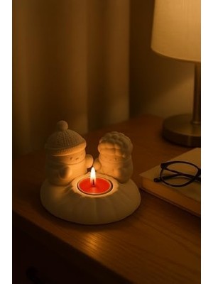 Ateş Başında Isınan Kardan Adam Mumluk Seti – El Yapımı Yılbaşı Dekoru