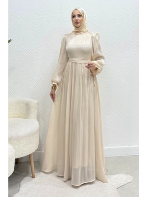 Tesettür Diyarı Siora Kuşaklı Janjan Kumaş Tesettür Abiye- Krem