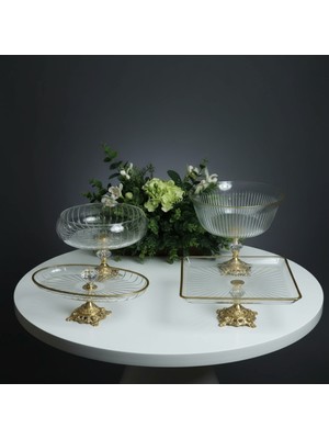 Elta Collection Gold Detaylı Metal Ayak 4 Parça Sunum ve Servis Seti