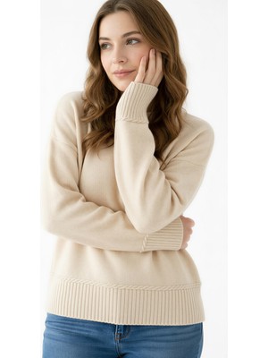 Wearified Kadın Triko Yumuşacık Oversize Bisiklet Yaka Ribana Saç Örgü Detaylı Homy Kazak