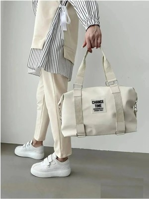 Kost Kemer Detaylı Spor Gym Fitness Çantası Kaliteli Suni Deri ile Şık Görünüm Sunar