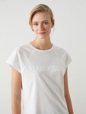 Lc Waikiki Yeni Sezon Bisiklet Yaka Nakışlı Kadın Tişört