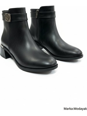 Modayak Florin Siyah Fermuarlı Gümüş Tokalı Taşlı Topuklu Yarım Bot