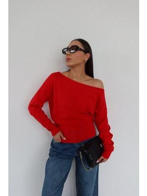 Özge Özgenç Kayık Yaka Basic Triko