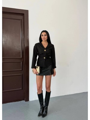 Hazelin Kadın Siyah Kruvaze Yaka Gold Düğmeli Büzgülü Uzun Kollu Keten Bluz HZL26W-FRY123701